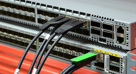 https://media.fs.com/images/community/uploads/post/202105/08/post1-10g-sfp-direct-attach-copper-cmglrkpva3.jpg